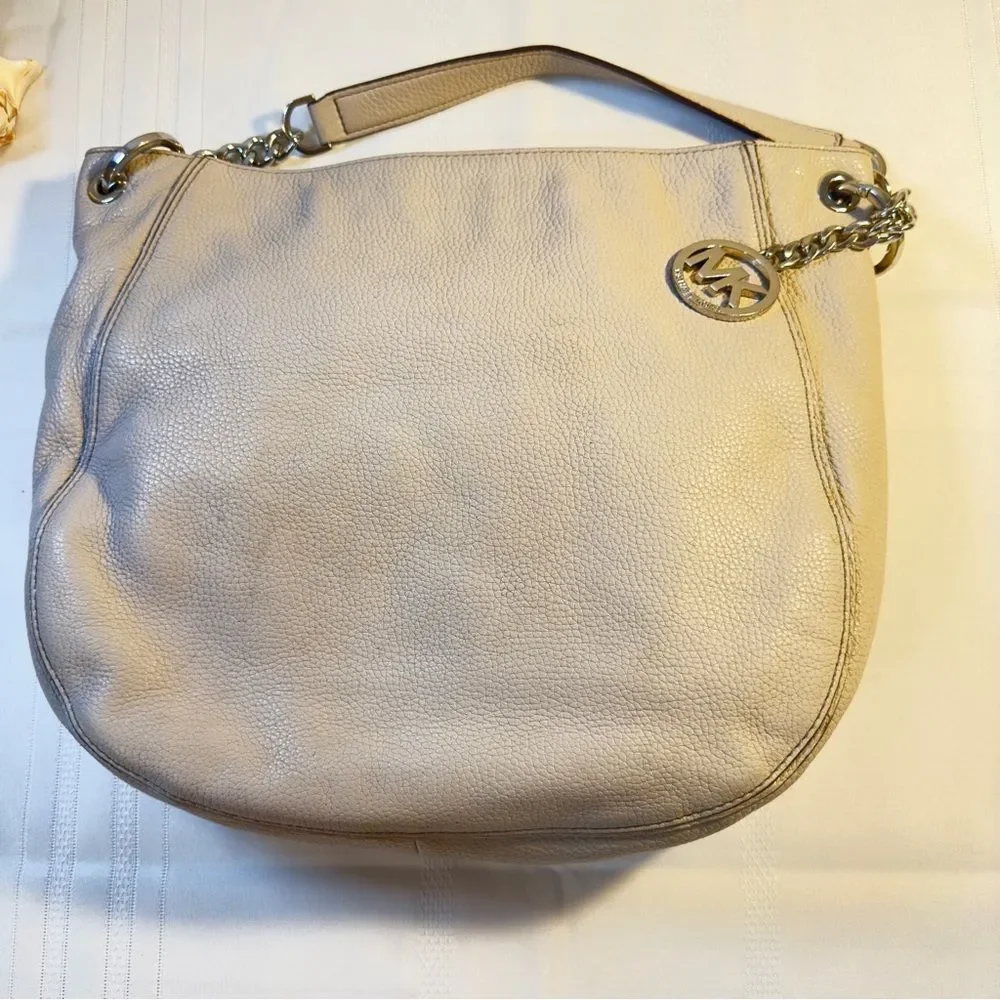 Michael Kors Gray Pebbled Leather Zipper Closure Hobo Shoulder Bag